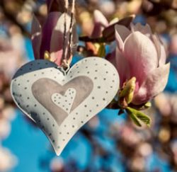 Hanging heart and flowers