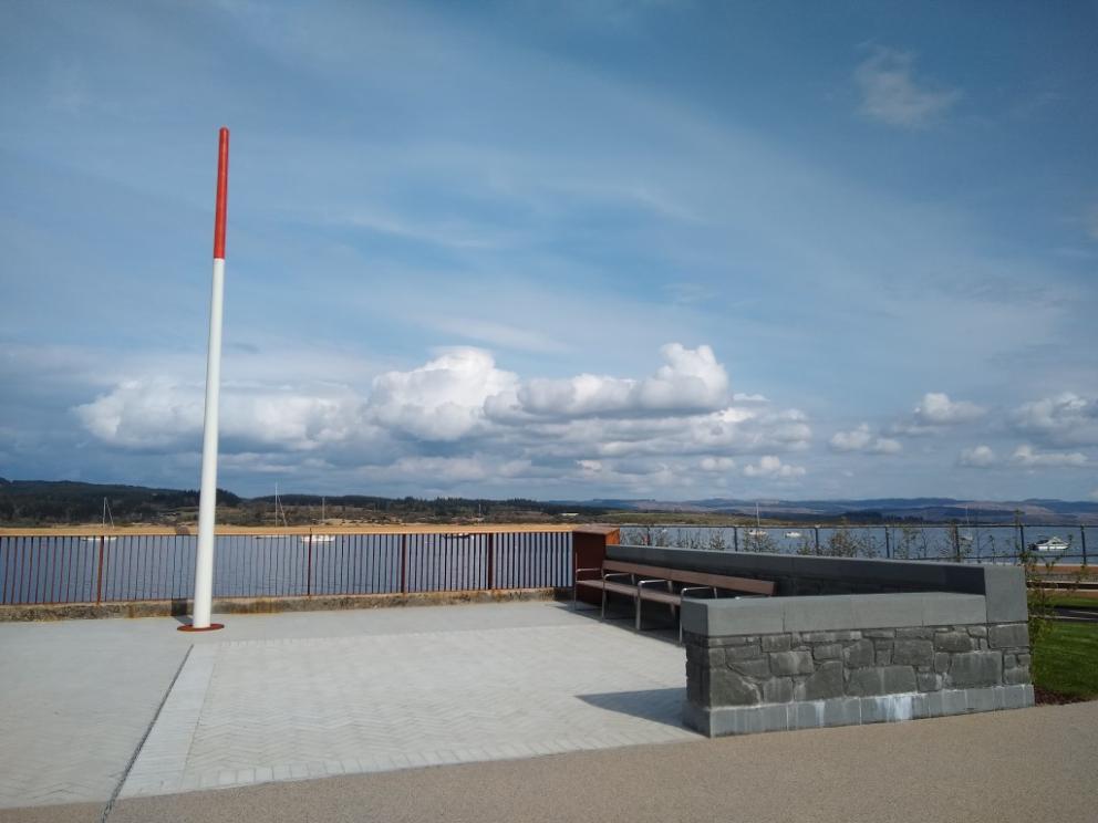 Ardrishaig Lochside Viewing Area