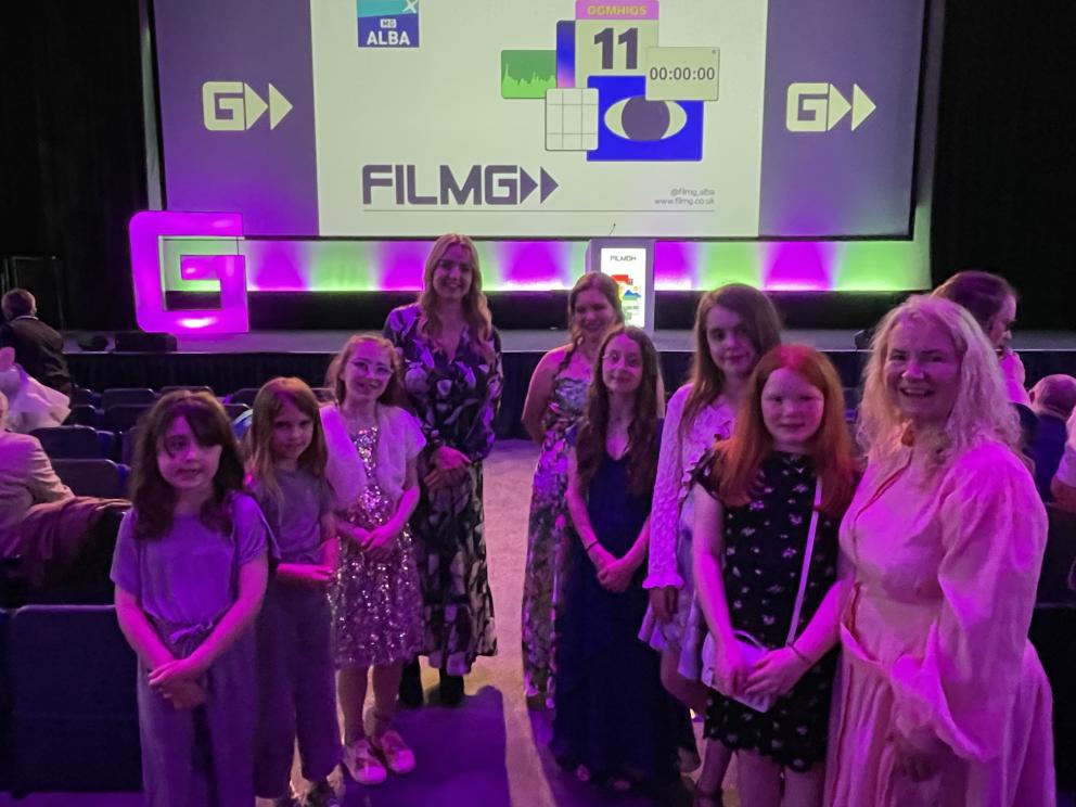 Councillor Luna Martin with finalists Port Appin Primary School who made the journey all the way to Glasgow.