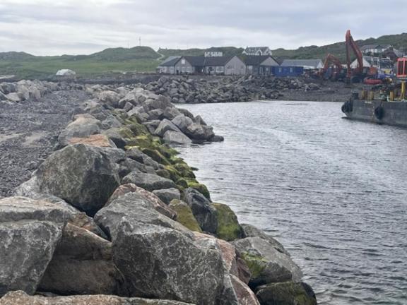 Breakwater - primary rock delivery and placement