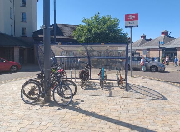 Oban Station and bike rack