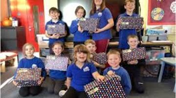 Image shows Gigha pupils in their classroom