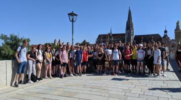 A photo of Dunoon and German pupils in Germany