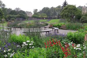 Picture of Hermitage Park in full bloom