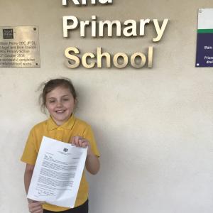 Rhu Primary School pupil Isla pictured holding her reply from the Prime Minister